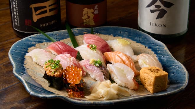 SUSHI IZAKAYA GAKU