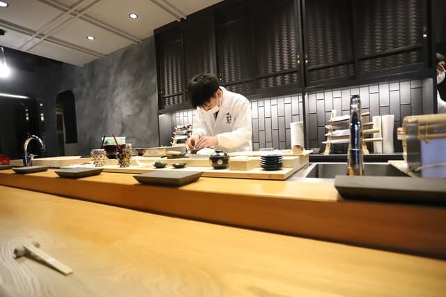 Kitashinchi Sushi Senkodo